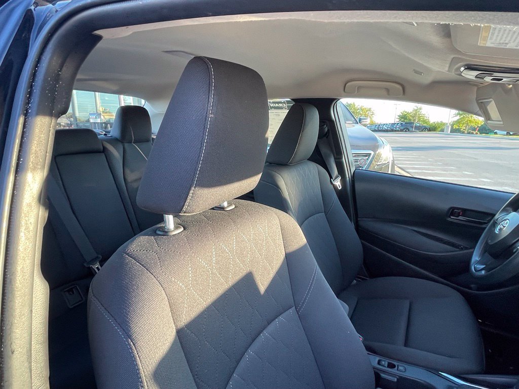 Used 2025 Toyota Corolla LE FWD image 28
