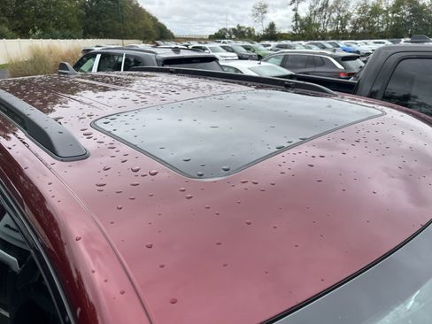 New 2025 Jeep Grand Cherokee Altitude image 10