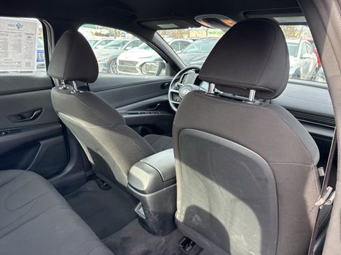 Certified 2025 Hyundai Elantra Sport image 22