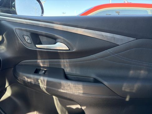 Certified 2025 Buick Envista Sport Touring w/ Convenience I Package image 18