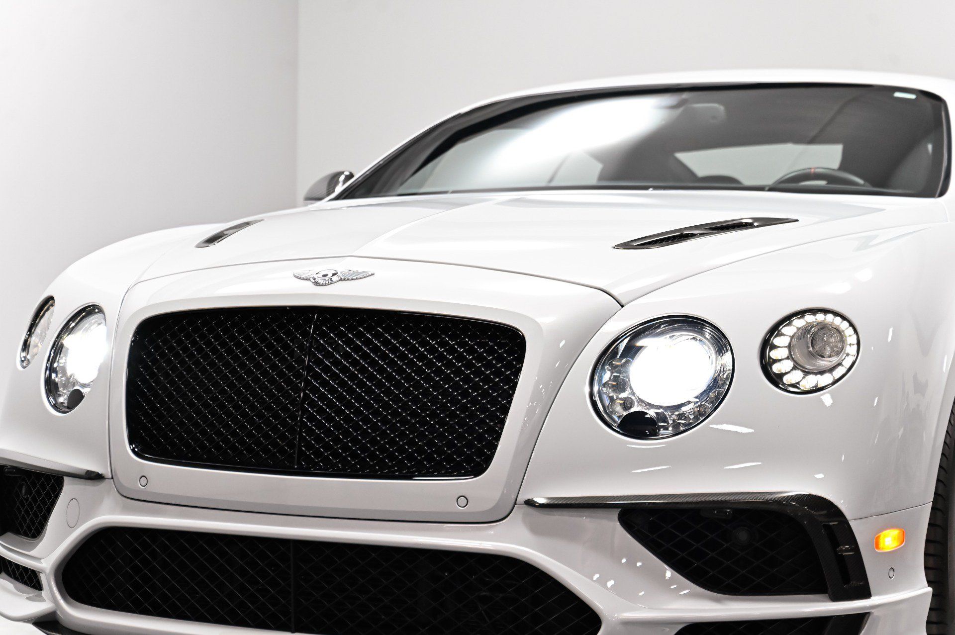 Used 2017 Bentley Continental GT Supersports AWD/4WD image 38