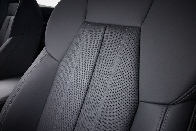 Used 2025 Audi Q5 Prestige AWD/4WD image 39