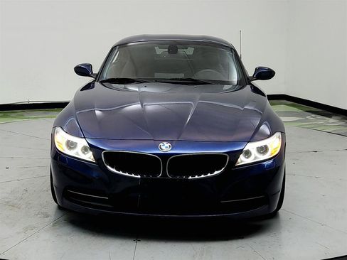 Used 2015 BMW Z4 sDrive28i RWD image 2