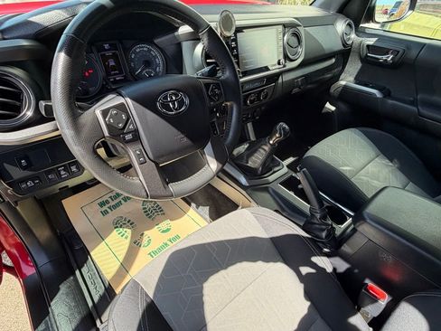 Used 2023 Toyota Tacoma TRD Off-Road w/ Technology Package image 11