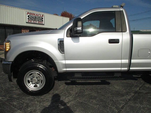 Used 2017 Ford F250 XL w/ Power Equipment Group AWD/4WD image 4