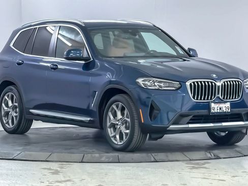 Used 2024 BMW X3 xDrive30i w/ Premium Package w/ZPA AWD/4WD image 9