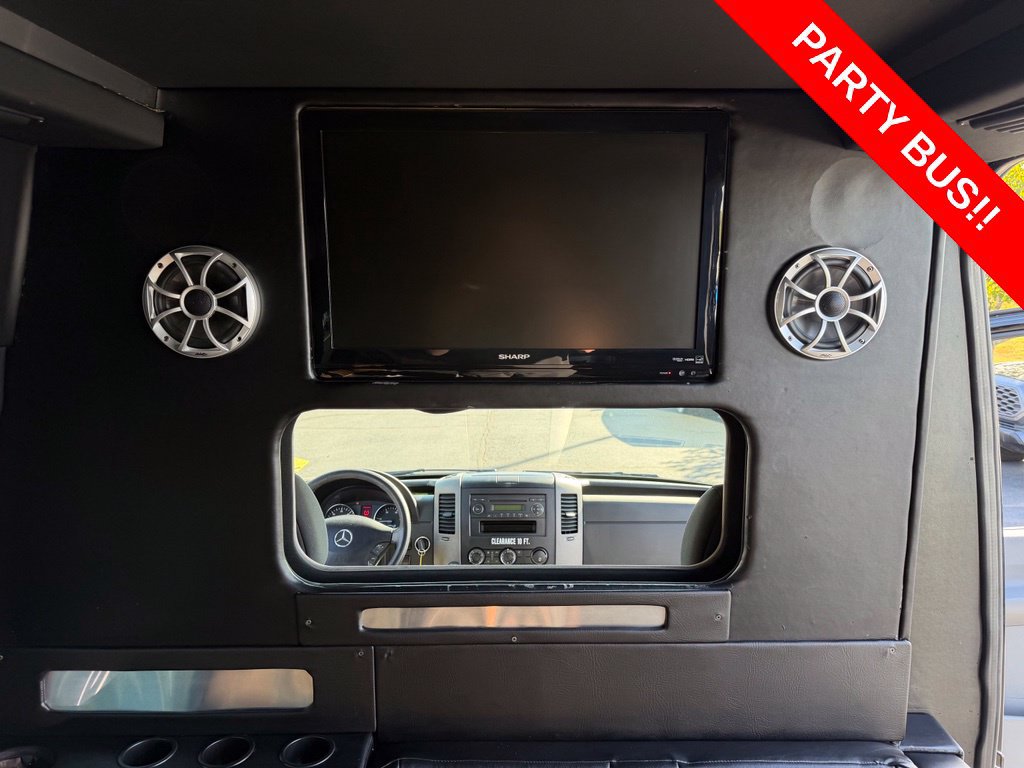 Used 2011 Mercedes-Benz Sprinter 2500 image 51