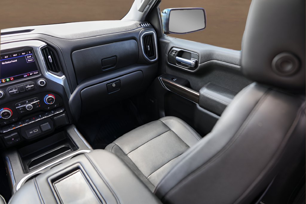 Used 2021 Chevrolet Silverado 1500 LT Trail Boss w/ Convenience Package II AWD/4WD image 26