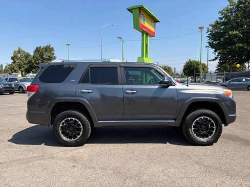 Used 2010 Toyota 4Runner Trail AWD/4WD image 2