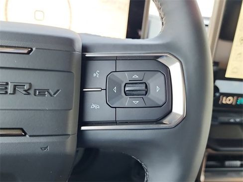 New 2025 GMC Hummer EV 2X image 24