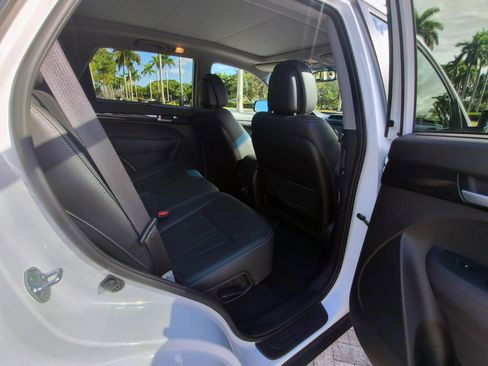 Used 2015 Kia Sorento EX w/ EX V6 Touring Package image 31