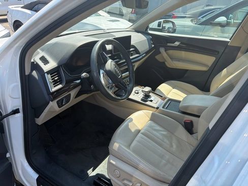 Used 2019 Audi Q5 2.0T Premium Plus w/ Premium Plus Package AWD/4WD image 12
