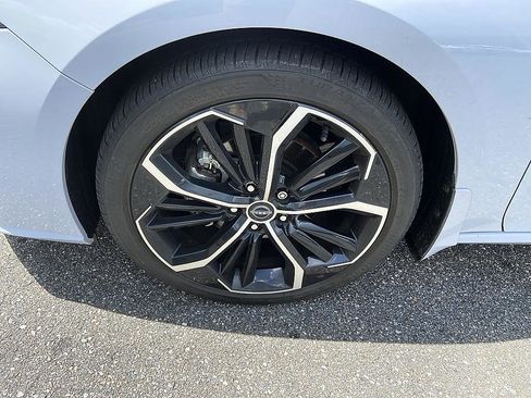 Certified 2024 Nissan Altima 2.5 SR FWD image 8