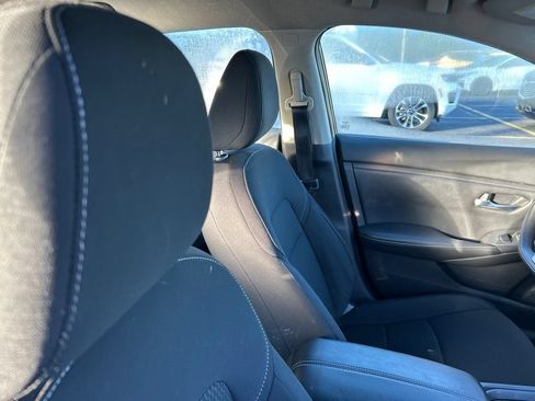Used 2022 Nissan Sentra S FWD image 10