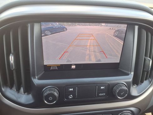 Used 2020 Chevrolet Colorado Z71 AWD/4WD image 7