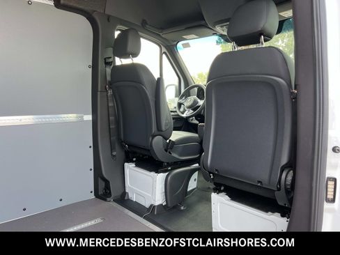 New 2025 Mercedes-Benz Sprinter 2500 image 15
