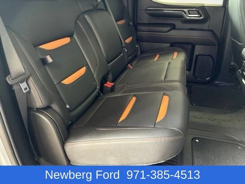 Used 2024 GMC Sierra 1500 AT4 w/ Technology Package AWD/4WD image 40