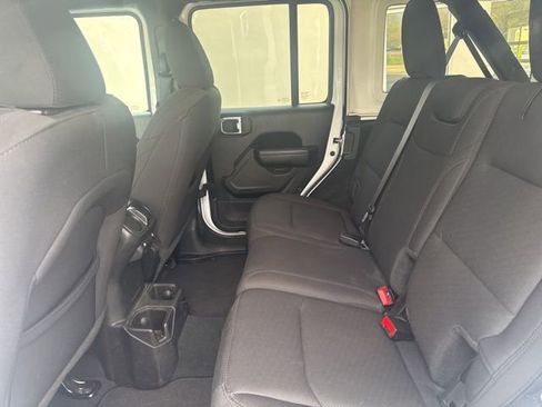 Used 2023 Jeep Wrangler Sport S image 13