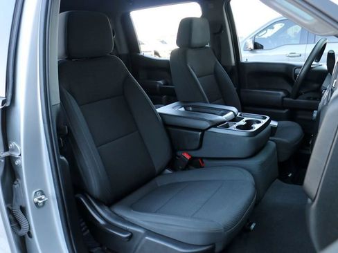 Used 2022 Chevrolet Silverado 1500 Custom Trail Boss w/ LPO, Dark Essentials Package AWD/4WD image 29