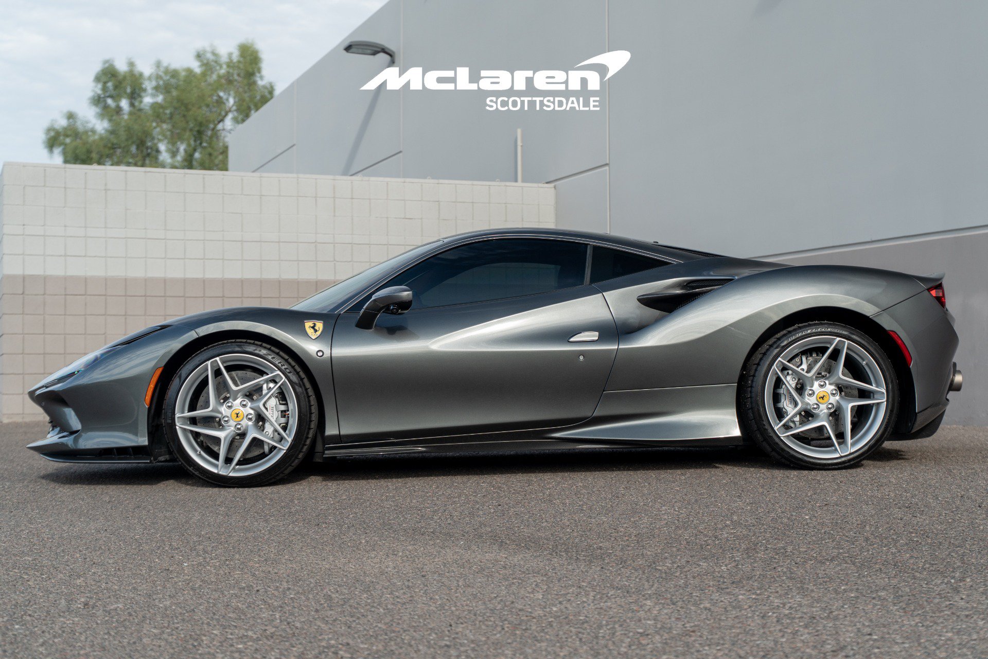 Used 2020 Ferrari F8 Tributo RWD image 4