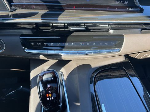 Used 2023 Cadillac Escalade ESV Sport w/ Touring Package image 20