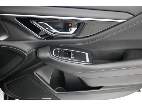 Used 2023 Subaru Outback Touring AWD/4WD image 18