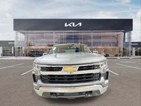 Used 2023 Chevrolet Silverado 1500 LT image 3