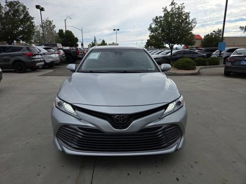 Used 2018 Toyota Camry XLE w/ Audio Package FWD image 2