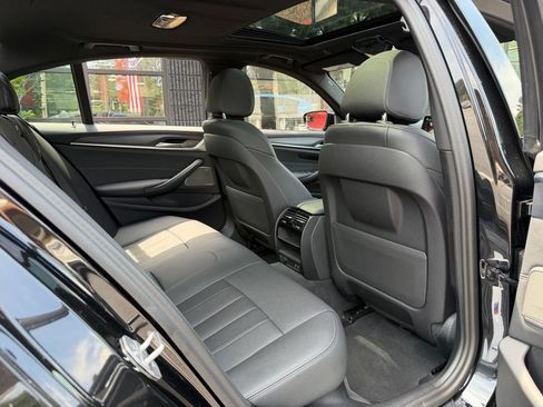 Used 2023 BMW 530i w/ M Sport Package RWD image 40