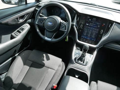 Used 2024 Subaru Outback Premium AWD/4WD image 9