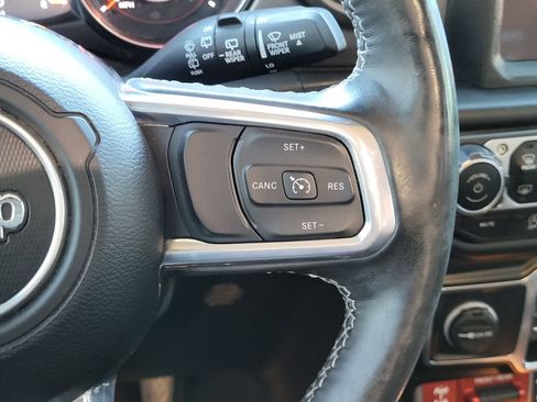 Used 2021 Jeep Wrangler Unlimited Rubicon AWD/4WD image 15