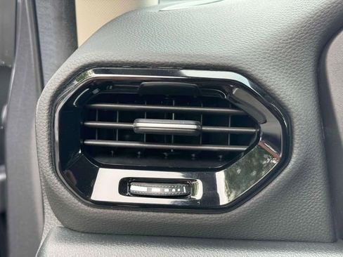 New 2025 Honda Pilot Touring image 25