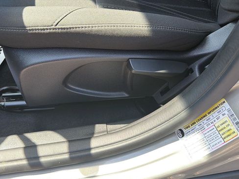 Used 2016 Ford Focus SE FWD image 10