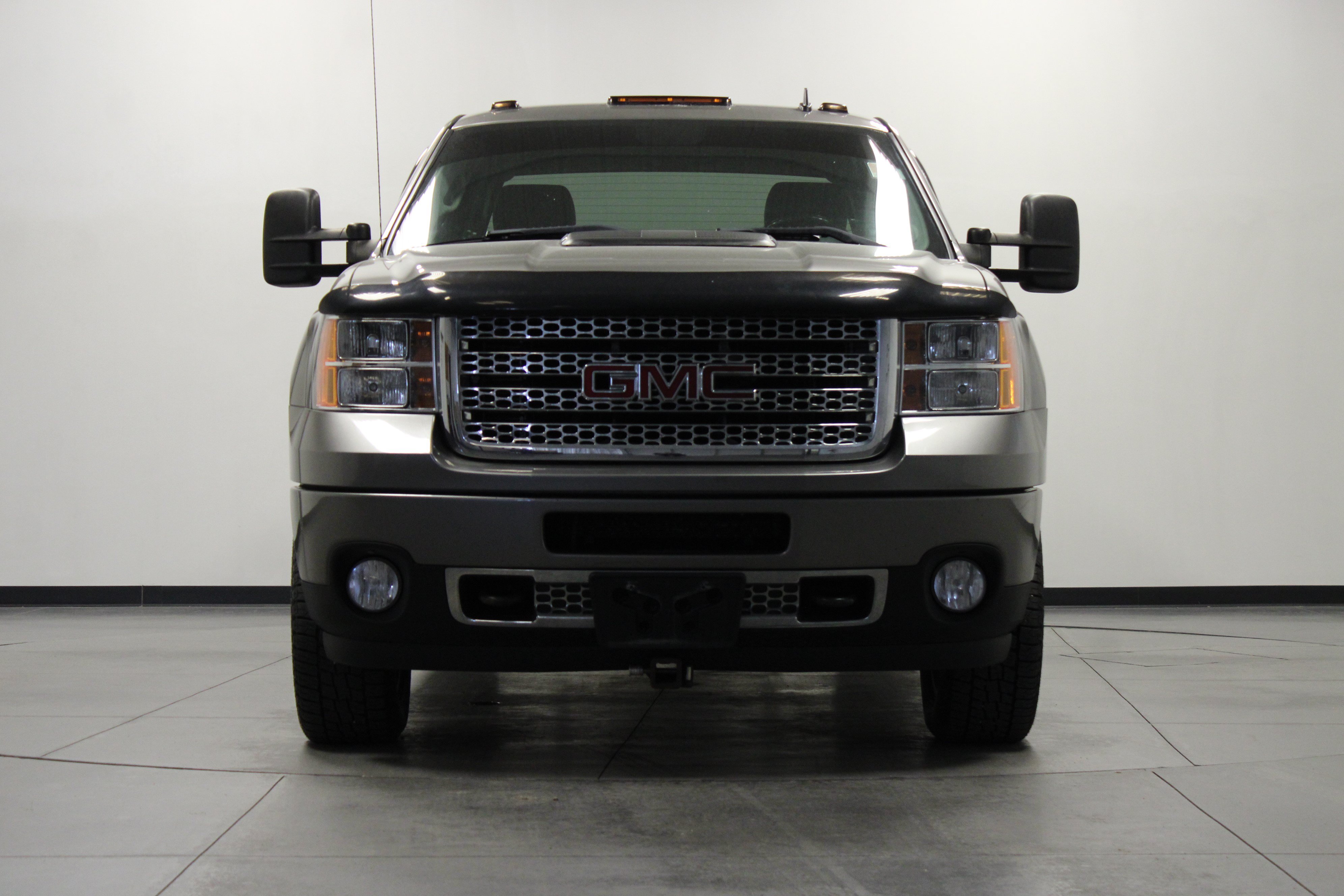 Used 2013 GMC Sierra 2500 Denali AWD/4WD image 9