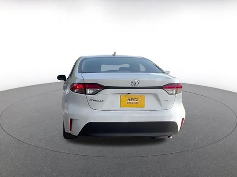 Used 2025 Toyota Corolla LE FWD image 12