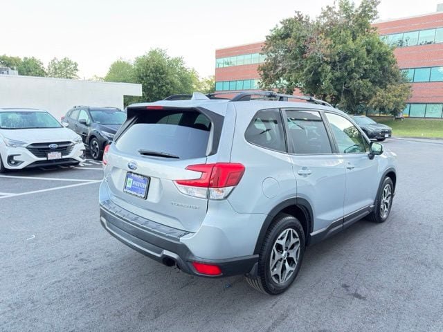Used 2021 Subaru Forester Premium AWD/4WD image 6