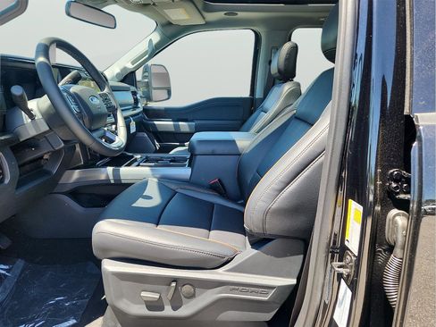 New 2026 Ford F350 Lariat w/ Lariat Ultimate Package AWD/4WD image 8