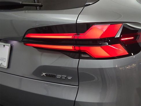 Used 2024 BMW X5 xDrive50e w/ Premium Package image 36