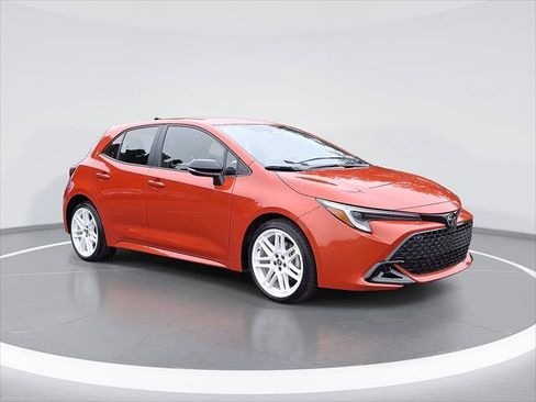 Certified 2026 Toyota Corolla SE FWD image 1