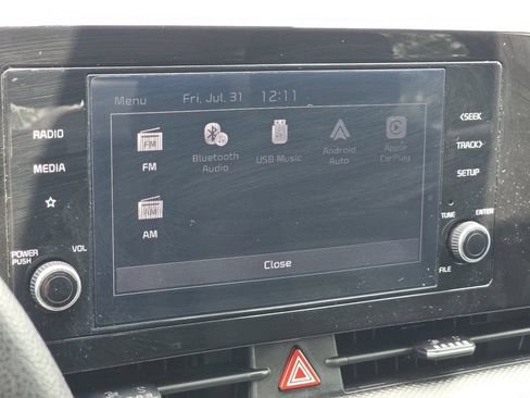 Used 2025 Kia Sportage LX FWD image 4