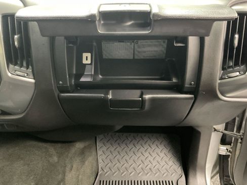 Certified 2018 Chevrolet Silverado 1500 LT AWD/4WD image 25
