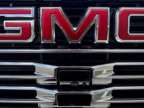 New 2026 GMC Sierra 3500 Denali w/ Denali Reserve Package image 7