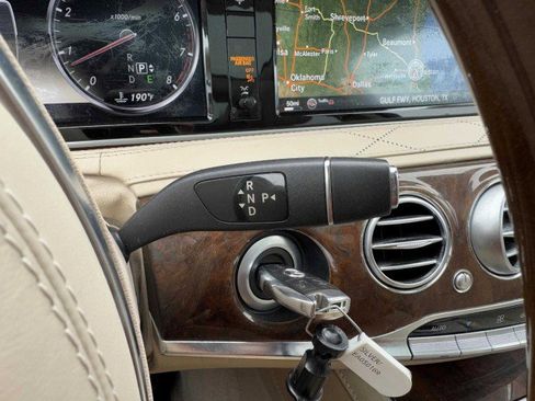 Used 2014 Mercedes-Benz S 550 Sedan image 26