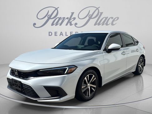 Used 2024 Honda Civic LX image 1