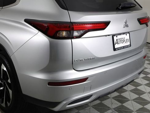 Used 2024 Mitsubishi Outlander SE FWD image 49