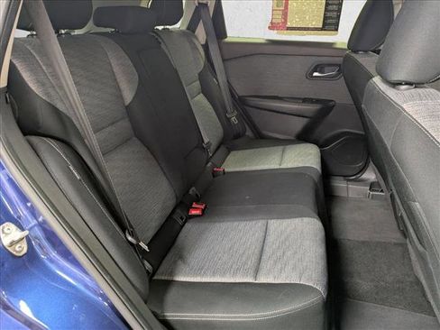 Used 2023 Nissan Rogue SV image 22