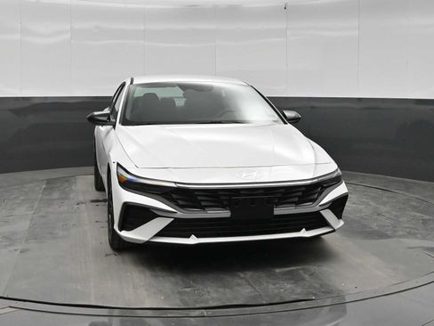 New 2026 Hyundai Elantra Sport FWD image 2