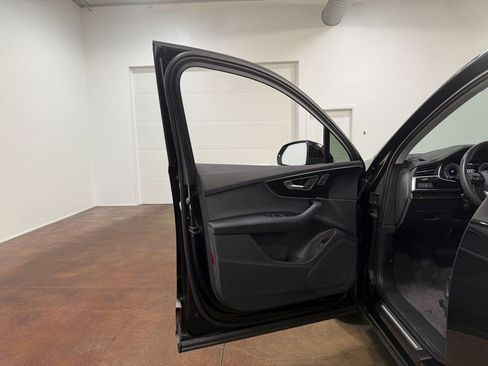 Used 2023 Audi Q7 2.0T Premium w/ Towing Package image 56