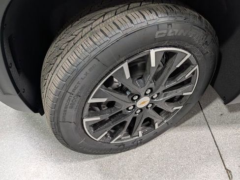 New 2026 Chevrolet Traverse LT image 9