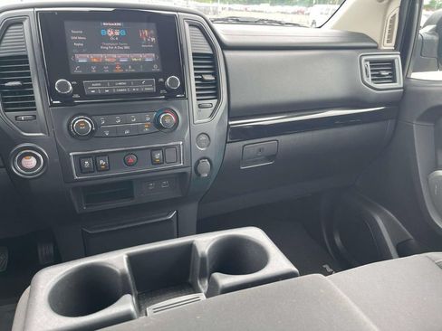 Used 2023 Nissan Titan SV RWD image 19